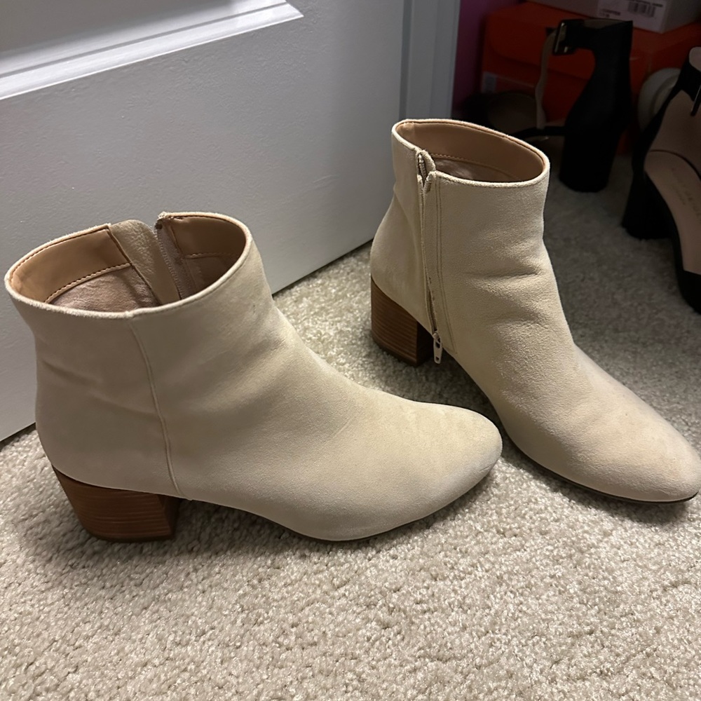 Sand suede booties